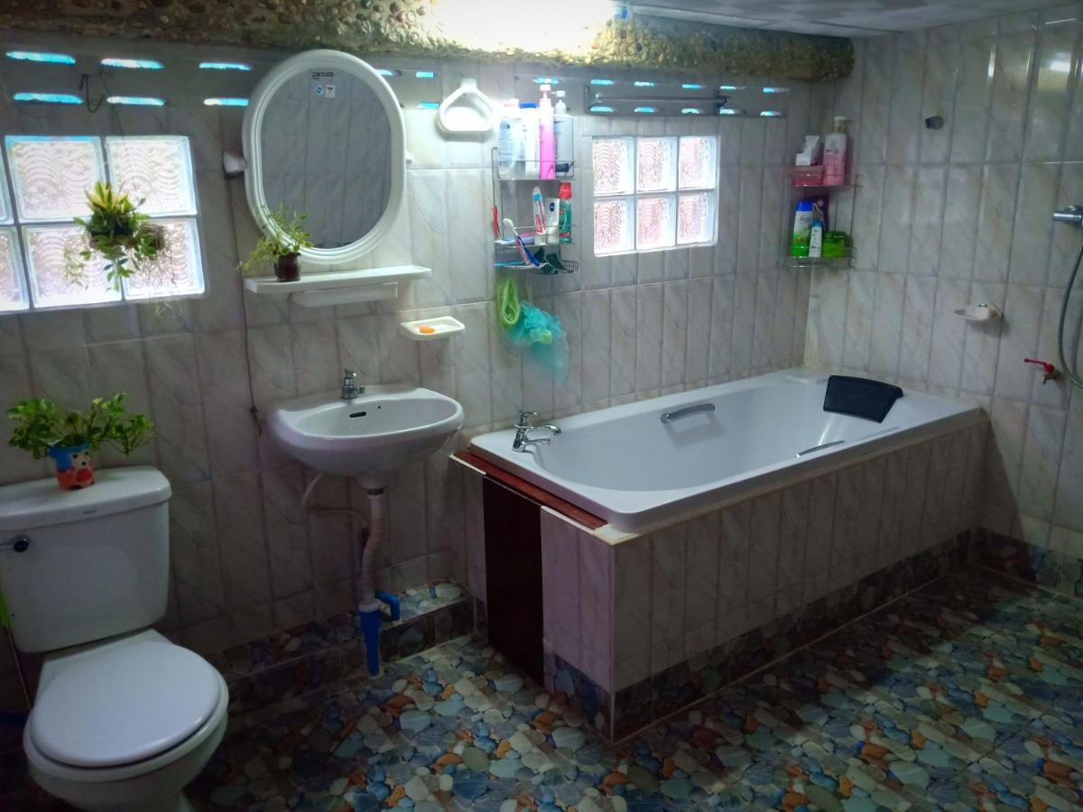 เฮือนน้ำน่าน House By The River Nan Uttaradit Zewnętrze zdjęcie