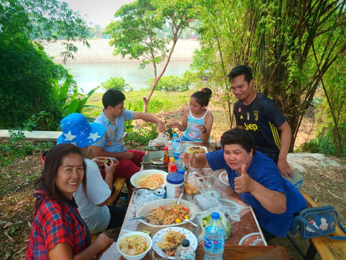 เฮือนน้ำน่าน House By The River Nan Uttaradit Zewnętrze zdjęcie