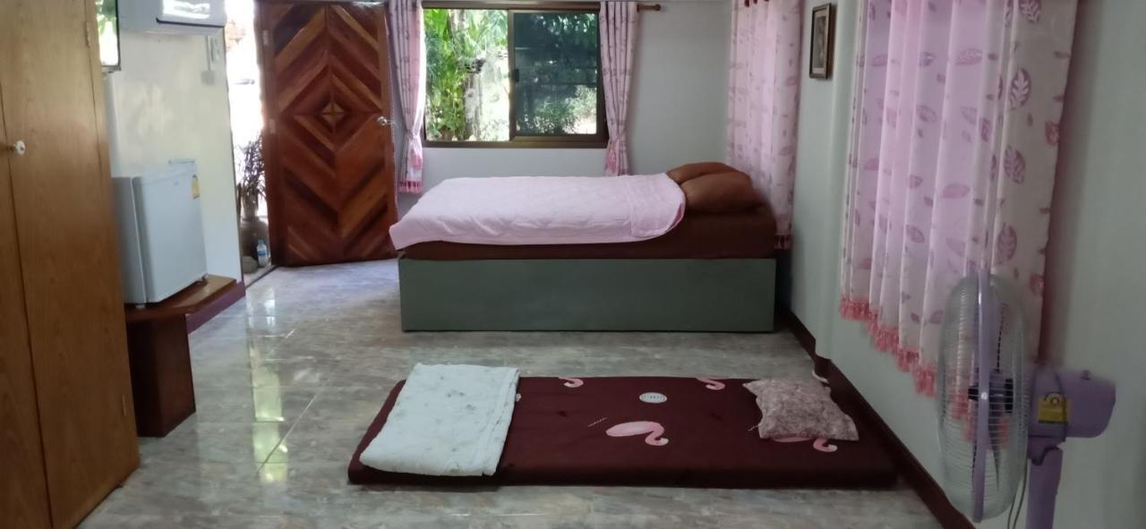เฮือนน้ำน่าน House By The River Nan Uttaradit Zewnętrze zdjęcie